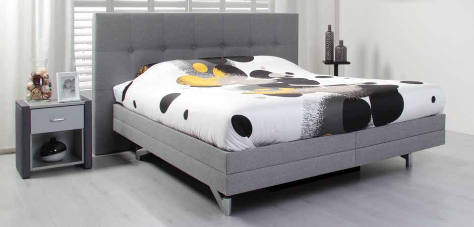 stretto_deluxe_nachttafel_cento
